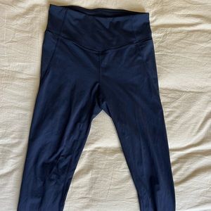 High Waist Studio Lite Pocket 7/8 Leggings
ZELLA